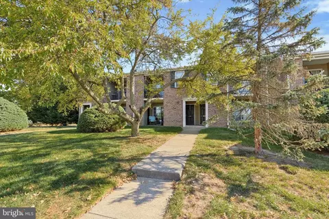 44 Coventry Ct, Blue Bell, PA 19422