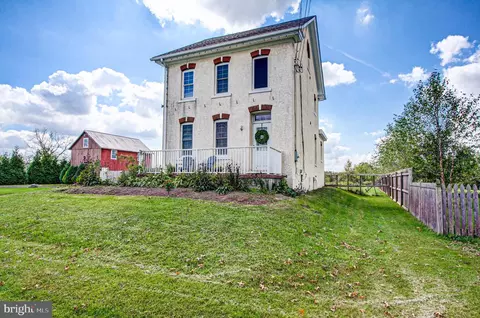 1045 Old Skippack Rd, Harleysville, PA 19438