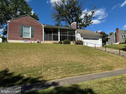 1037 Feist Ave, Pottstown, PA 19464