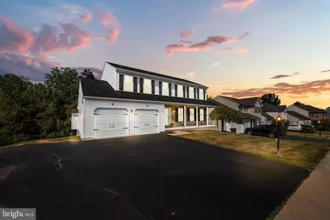 2423 Anneto Dr, Pottstown, PA 19464
