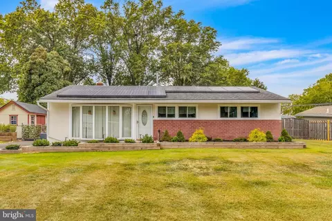 2540 N Parkview, Norristown, PA 19403