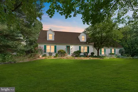 1235 3rd Ave, Gilbertsville, PA 19525