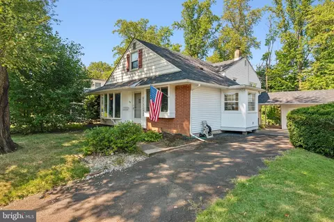 224 Cowbell Rd, Willow Grove, PA 19090
