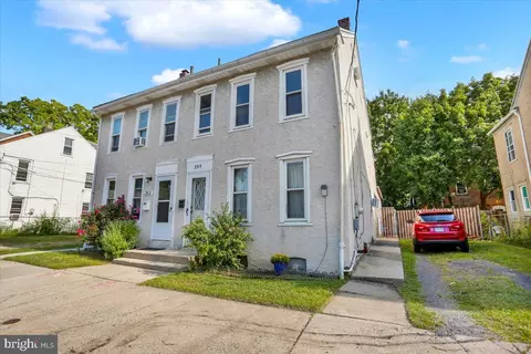355 Jefferson Ave, Pottstown, PA 19464