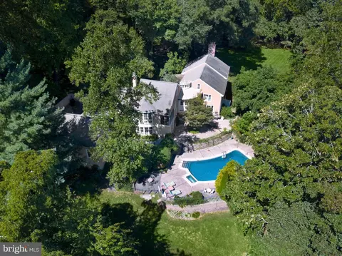 1121 Barberry Rd, Bryn Mawr, PA 19010