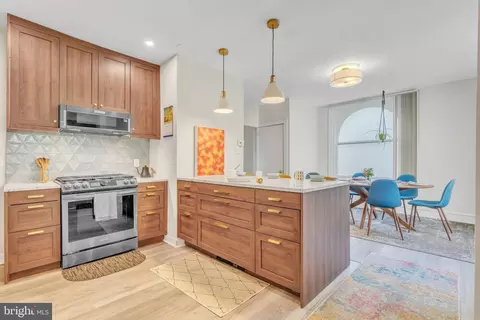 8120 Fairview Rd, Elkins Park, PA 19027