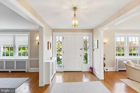 Entry Way - 1149 Pugh Rd, Wayne, PA 19087 photo 1 of 4