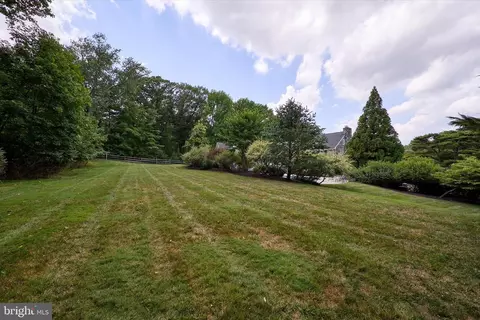 Exterior - 1149 Pugh Rd, Wayne, PA 19087 photo 14 of 20