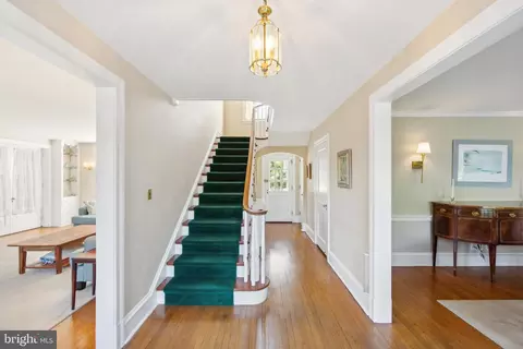 Entry Way - 1149 Pugh Rd, Wayne, PA 19087 photo 2 of 4