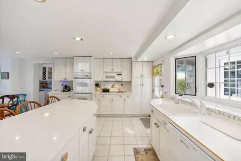 Kitchen - 1149 Pugh Rd, Wayne, PA 19087 photo 2 of 4