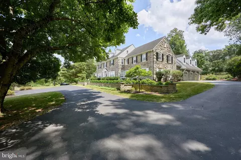Exterior - 1149 Pugh Rd, Wayne, PA 19087 photo 6 of 20