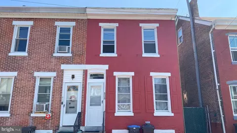 808 George St, Norristown, PA 19401