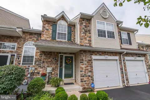 586 Harrington Ct, Harleysville, PA 19438