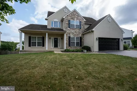 726 Daniel Dr, Collegeville, PA 19426