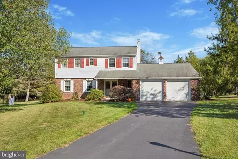 240 Saylor Ln, Collegeville, PA 19426