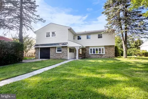 7406 Richards Rd, Elkins Park, PA 19027