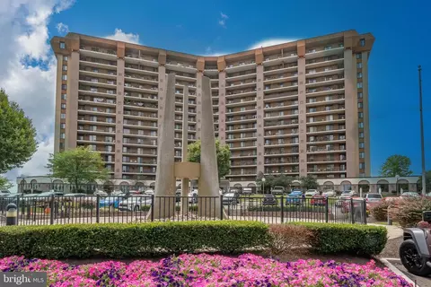 10903 Valley Forge Cir #903, King Of Prussia, PA 19406