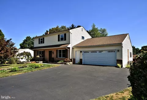 60 Estate Rd, Boyertown, PA 19512