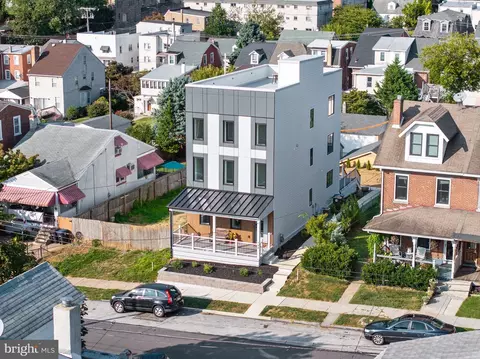 124 W 3rd Ave, Conshohocken, PA 19428
