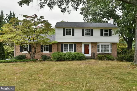 104 Rosewood Dr, Lansdale, PA 19446