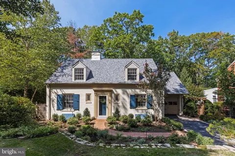 528 Custis Rd, Glenside, PA 19038