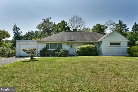 712 Susquehanna Rd, Jenkintown, PA 19046