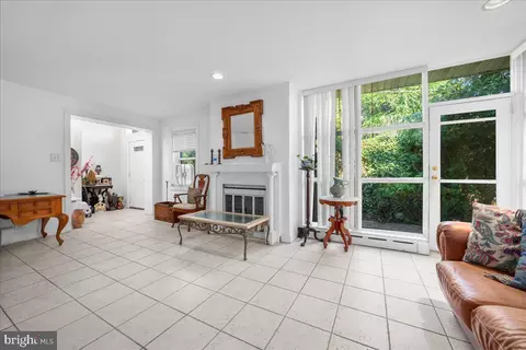 200 Forrest Ave, Narberth, PA 19072 photo 4