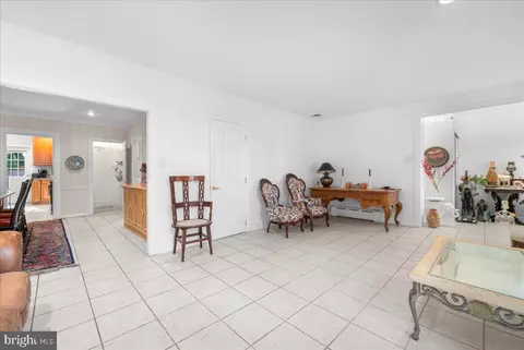 200 Forrest Ave, Narberth, PA 19072 photo 3