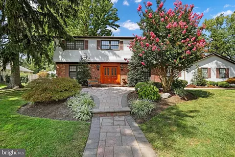 3844 Byron Rd, Huntingdon Valley, PA 19006
