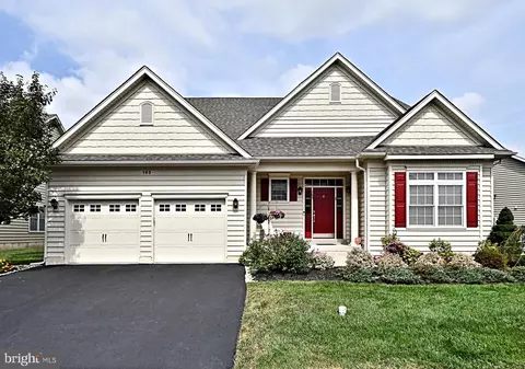 103 Bayhill Dr, North Wales, PA 19454