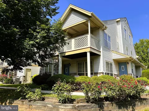 1810 Foxmeadow Cir #CONDO 1810, Royersford, PA 19468