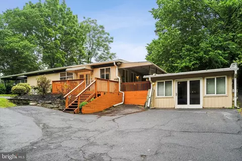 800 Pardee Ln, Wyncote, PA 19095