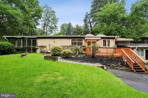 800 Pardee Ln, Wyncote, PA 19095 photo 2
