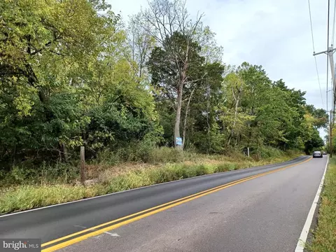 5225 Militia Hill Rd, Plymouth Meeting, PA 19462