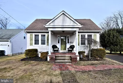 61 New St, Willow Grove, PA 19090