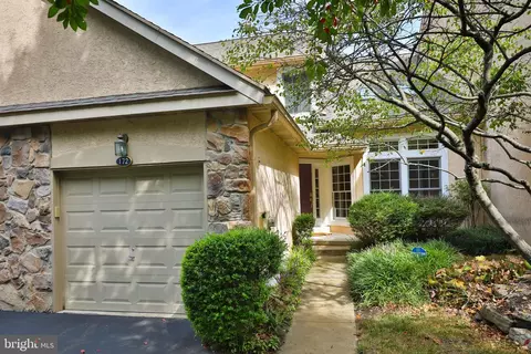 172 Linden Dr #172, Elkins Park, PA 19027