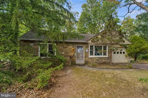 728 S Towamencin Ave, Lansdale, PA 19446