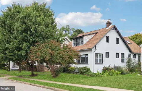 111 Erdenheim Rd, Glenside, PA 19038