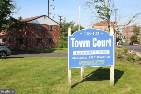 118 E Moreland Ave #15, Hatboro, PA 19040