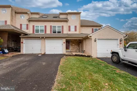 272 Parkview Dr, Souderton, PA 18964