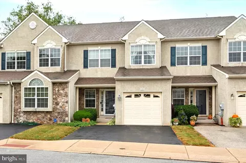 129 Fairway Ln, Norristown, PA 19403