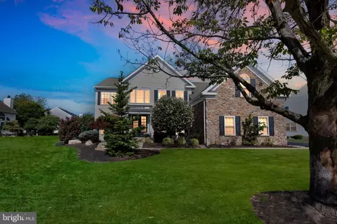 131 Persimmon Dr, Collegeville, PA 19426