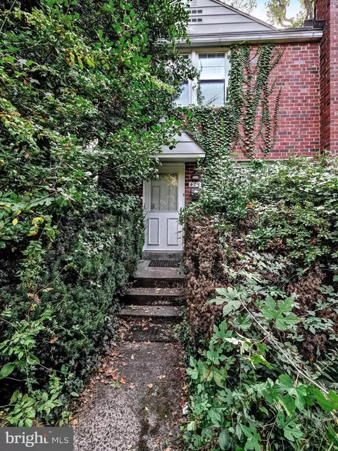 409 Country Ln, Narberth, PA 19072