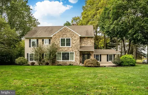 3102 Manor Rd, Huntingdon Valley, PA 19006