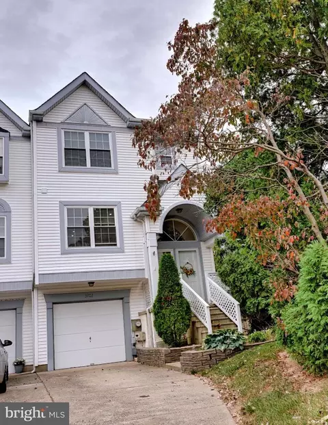 3903 Quaker Ct, North Wales, PA 19454