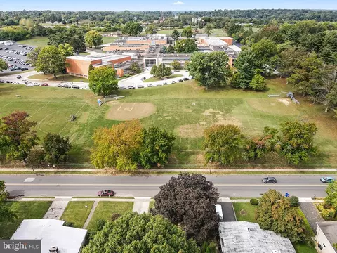 463 Rices Mill Rd, Wyncote, PA 19095 photo 3