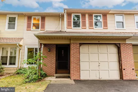 5 Saw Buck Cir, Horsham, PA 19044