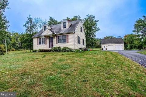 929 Kulp Rd, Perkiomenville, PA 18074