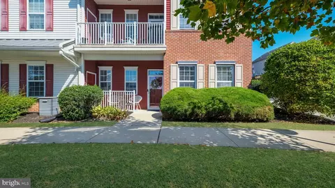 265 Covenant Ln #2, Harleysville, PA 19438