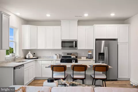 22 E Front St # B, Bridgeport, PA 19405